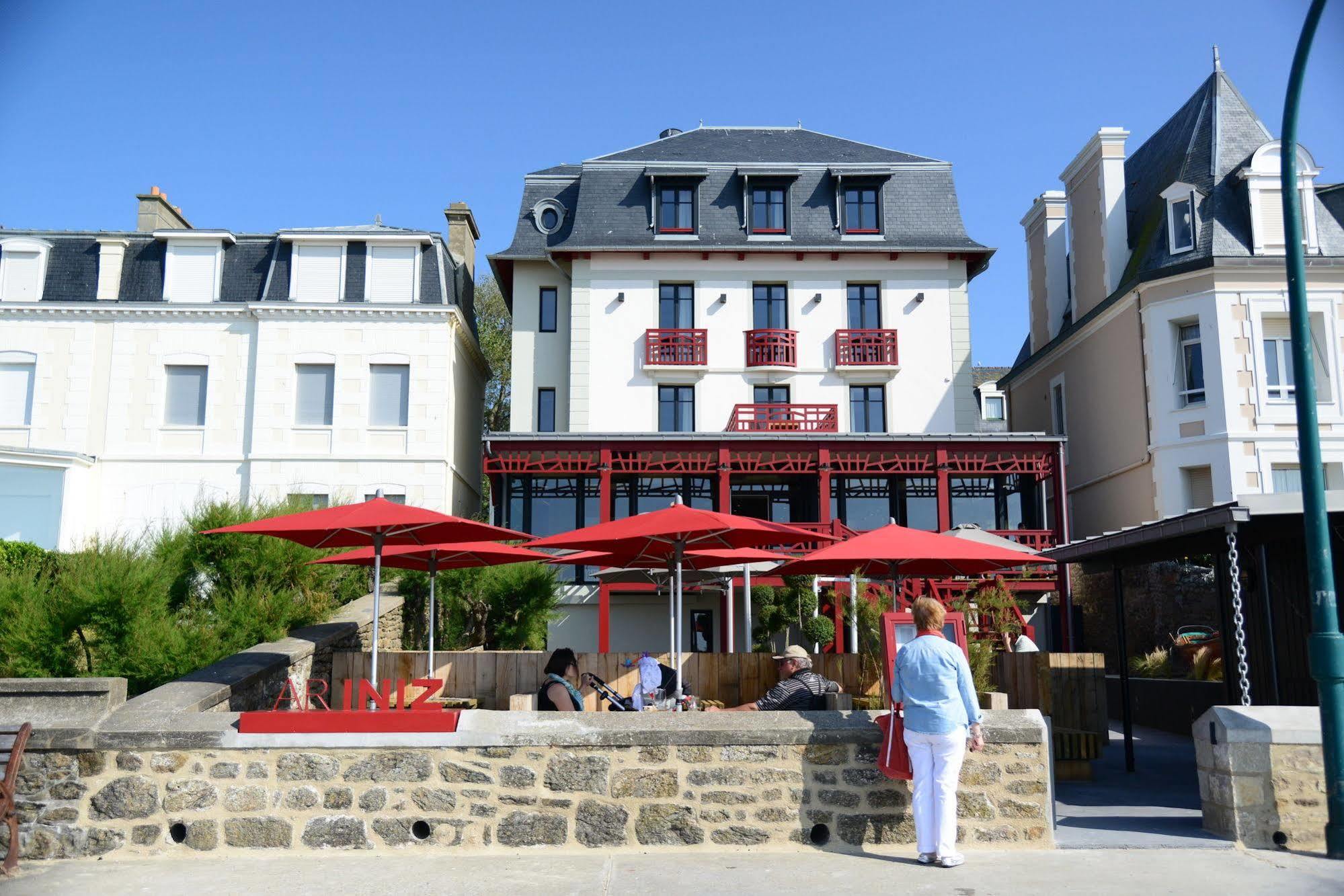 Hotel Ar Iniz Saint-Malo Exteriör bild